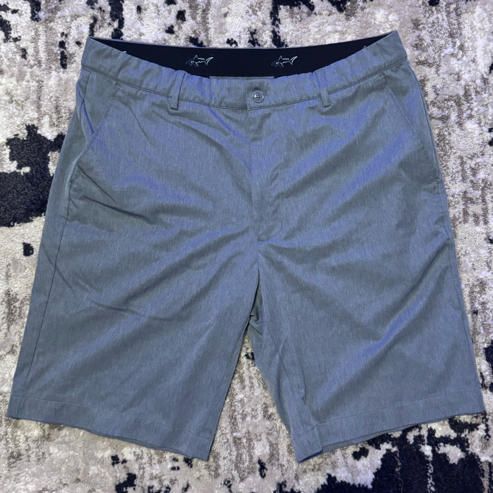 Greg Norman Golf Shorts Size 34